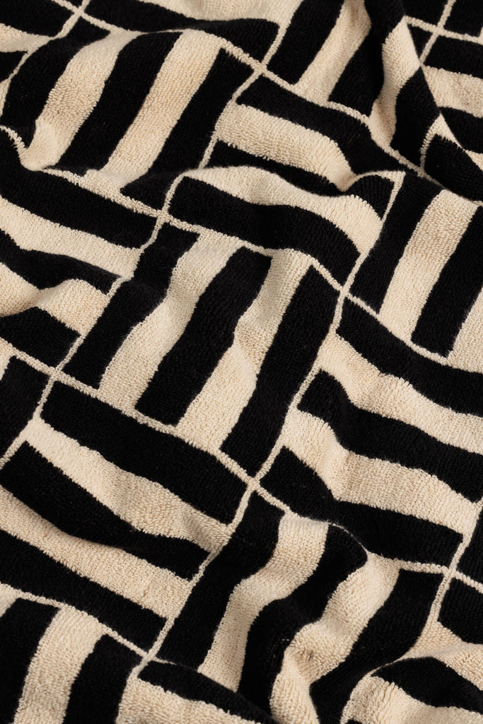 Willis Pool Towel - Sand & Noir