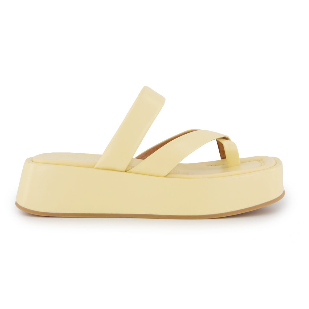 Billie Sandal - Butter