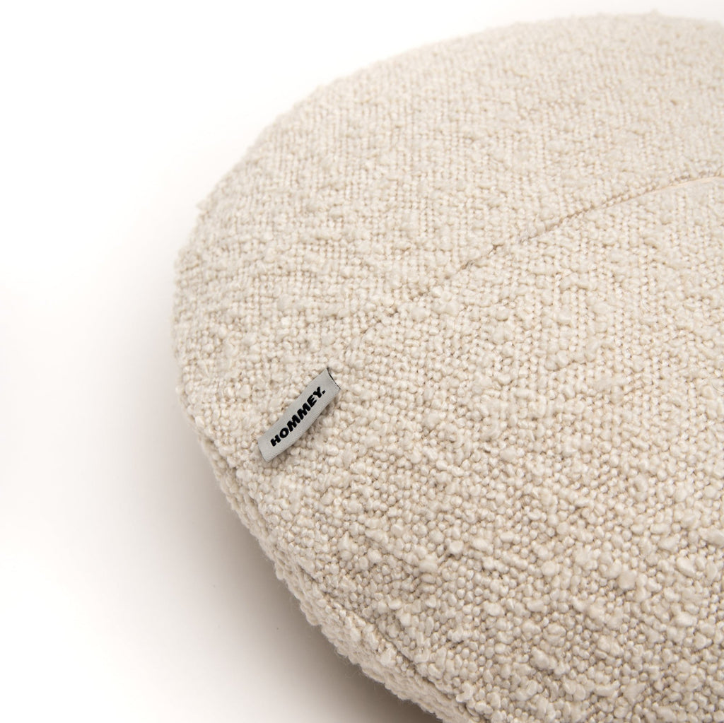 Round Boucle Cushion - Natural