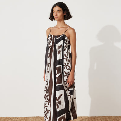 Paper Plane - Zulu & Zephyr - Sarong Flower Linen Dress - Spaghetti straps, oversized body