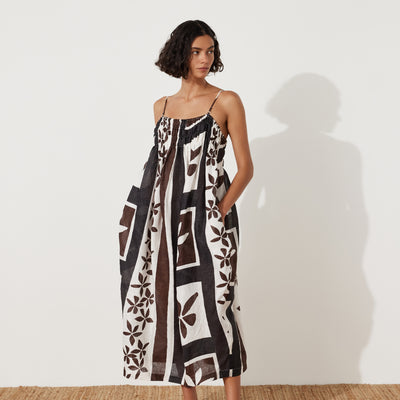 Paper Plane - Zulu & Zephyr - Sarong Flower Linen Dress - Spaghetti straps, oversized body