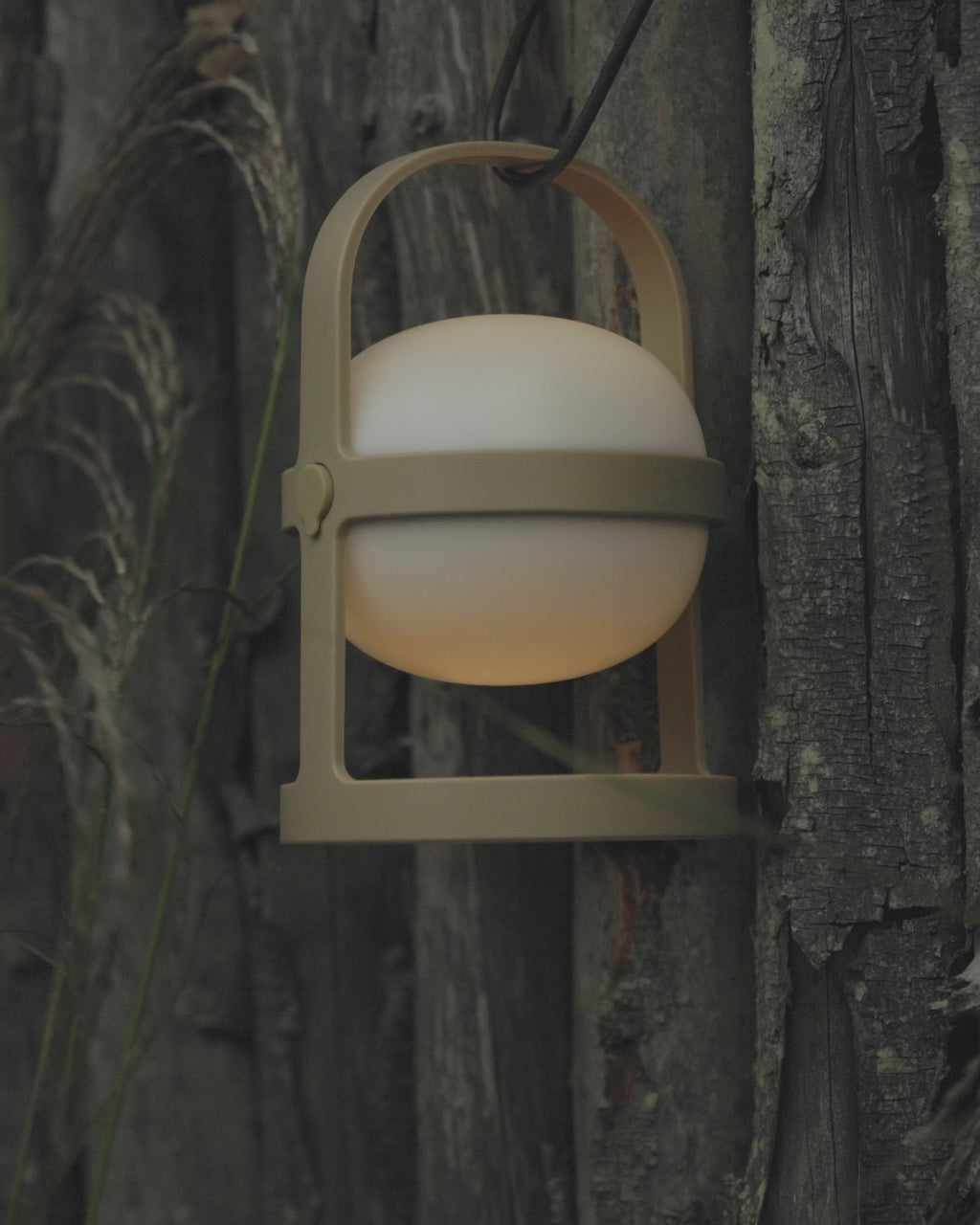 Solar Carry Lamp - Pine